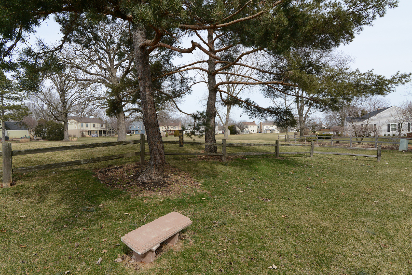116 Dunham Place Commons, Unit 116 St. Charles, IL 60174 - Photo 25 of 26 a view of outdoor space with garden and trees