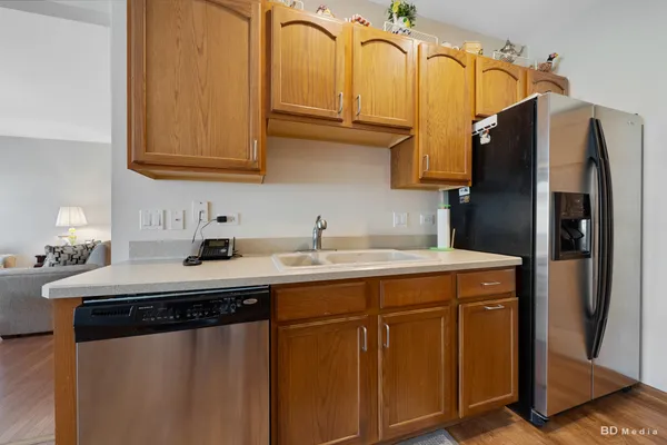 $329,000 | 21400 Mays Lake Drive, Crest Hill, IL 60403