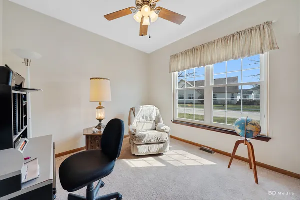 $329,000 | 21400 Mays Lake Drive, Crest Hill, IL 60403