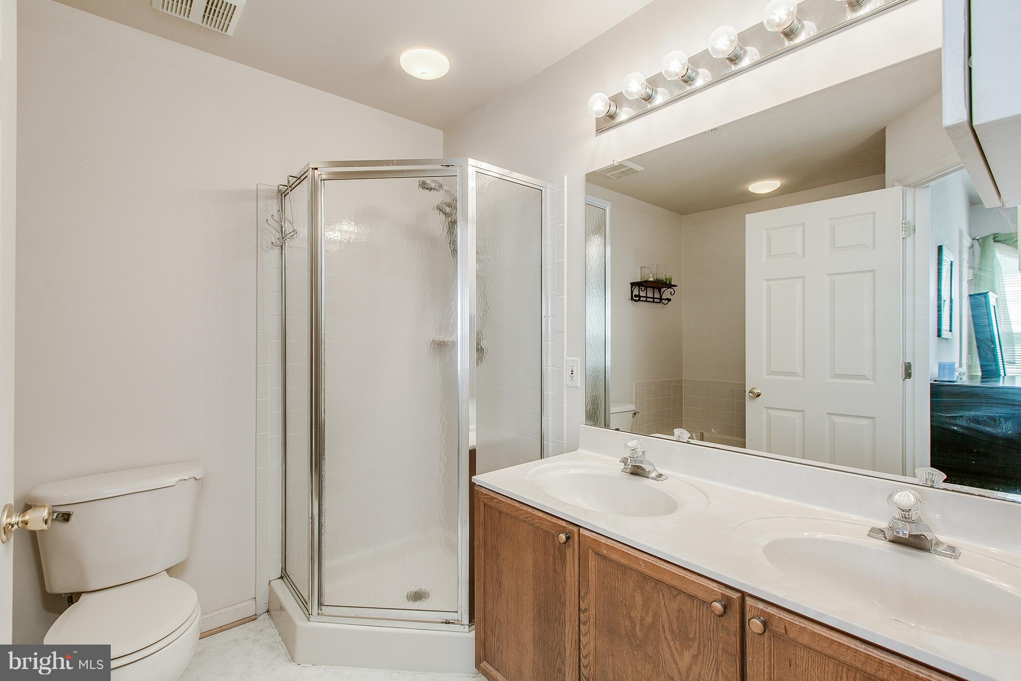 106 Sentry Ridge Smithsburg, MD 21783 - Photo 15 of 24 Bath (Master)