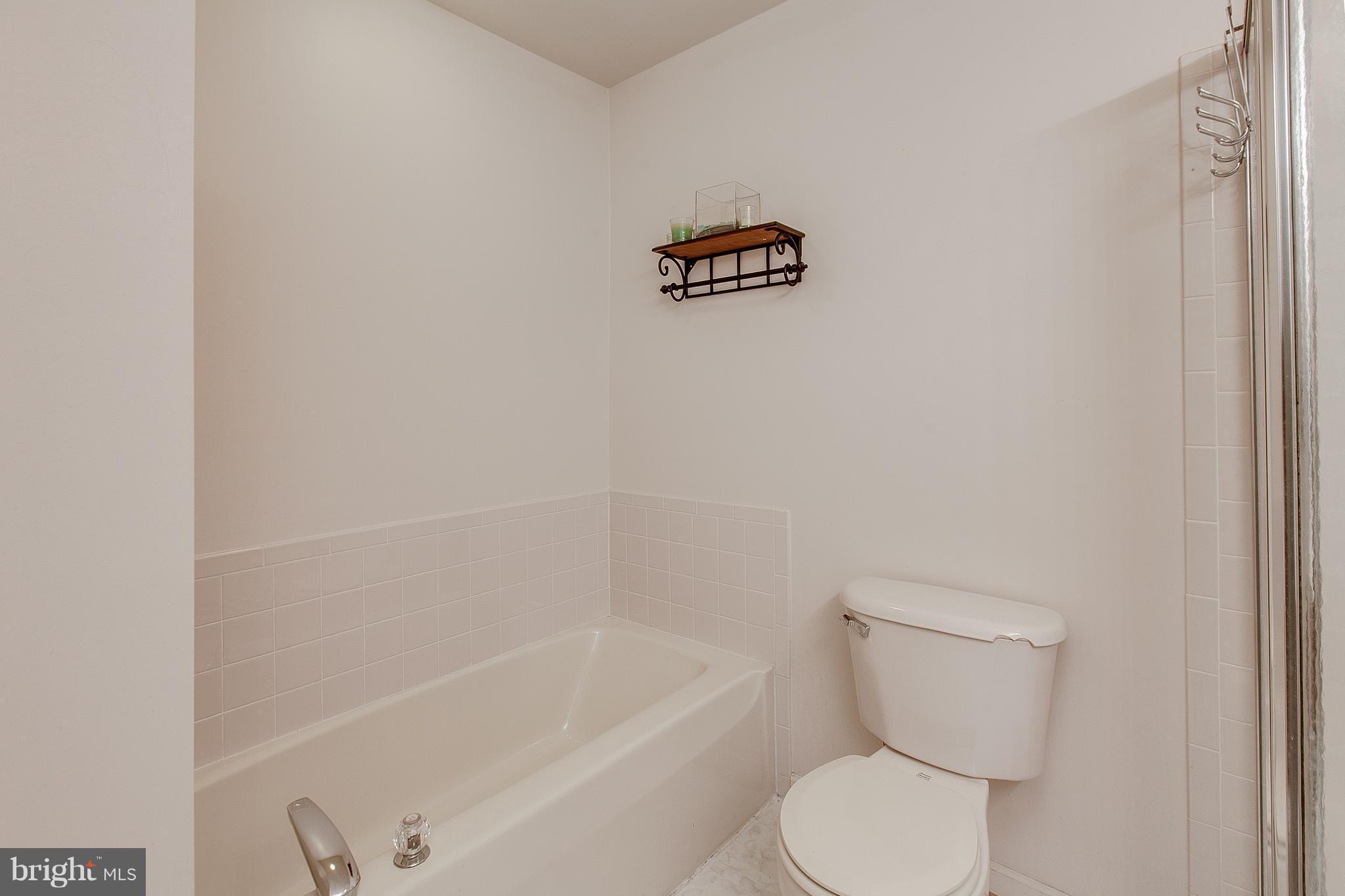 106 Sentry Ridge Smithsburg, MD 21783 - Photo 16 of 24 Bath