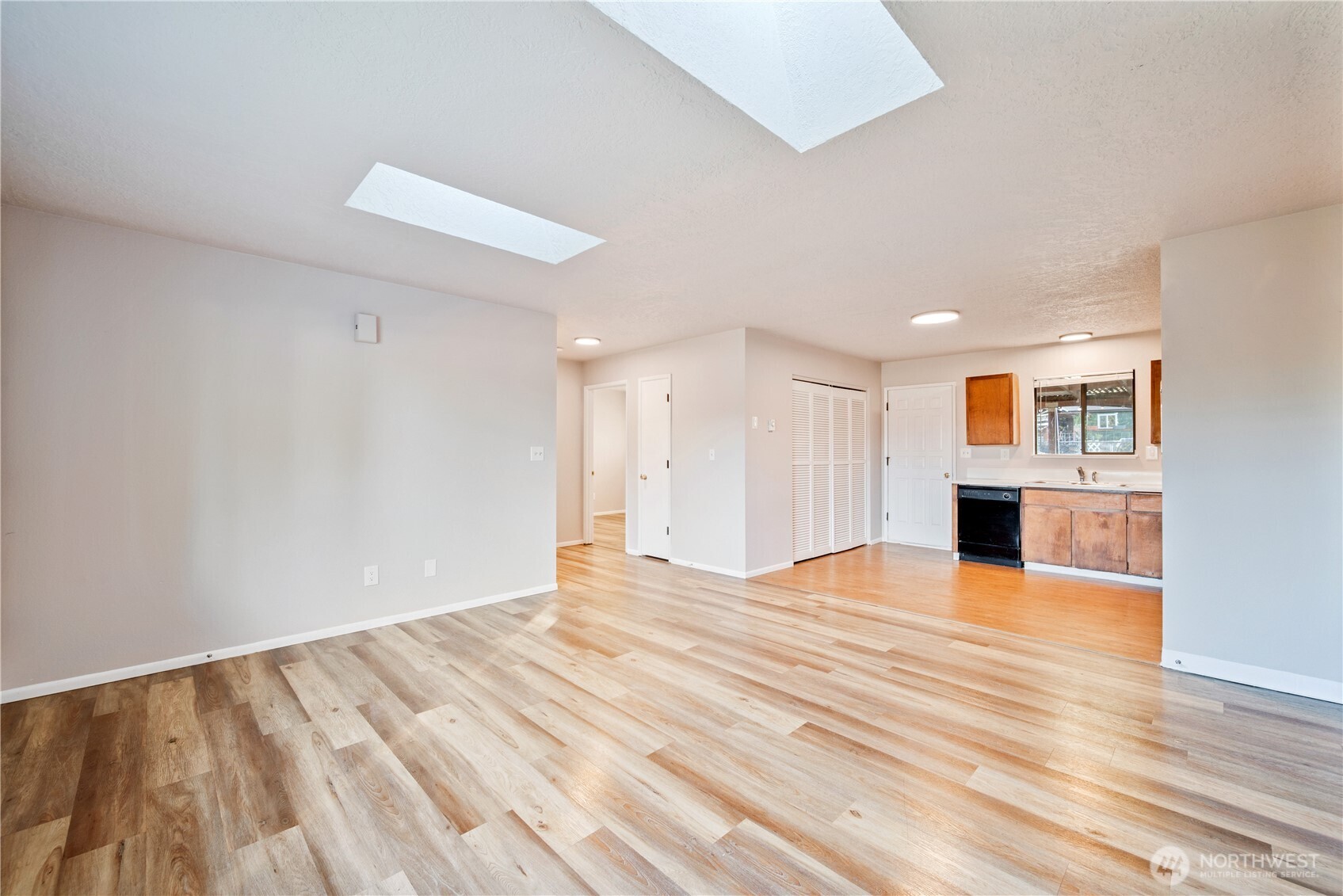 2 Burdick Place, Unit C/D Longview, WA 98632 - Photo 4 of 30