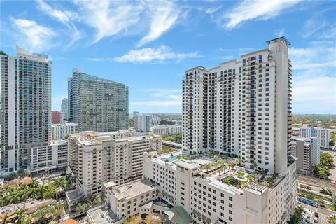 $609,000 | 45 Southwest 9th Street, Unit 2105, Miami, FL 33130