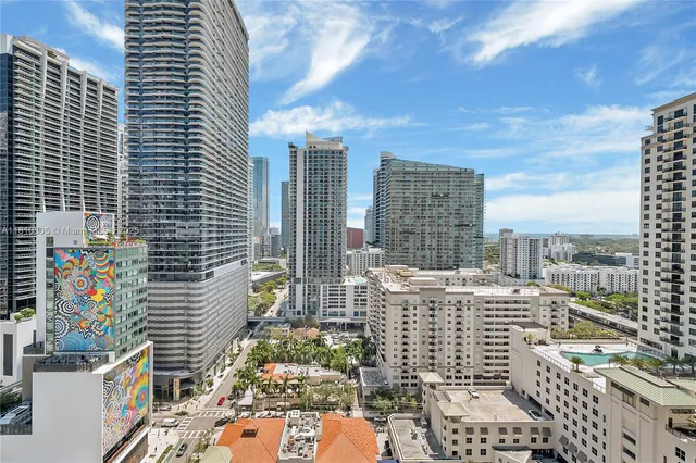 $599,000 | 45 Southwest 9th Street, Unit 2105, Miami, FL 33130