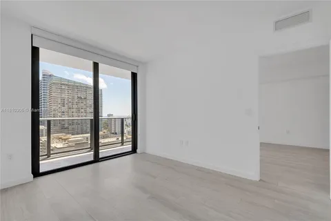 $609,000 | 45 Southwest 9th Street, Unit 2105, Miami, FL 33130