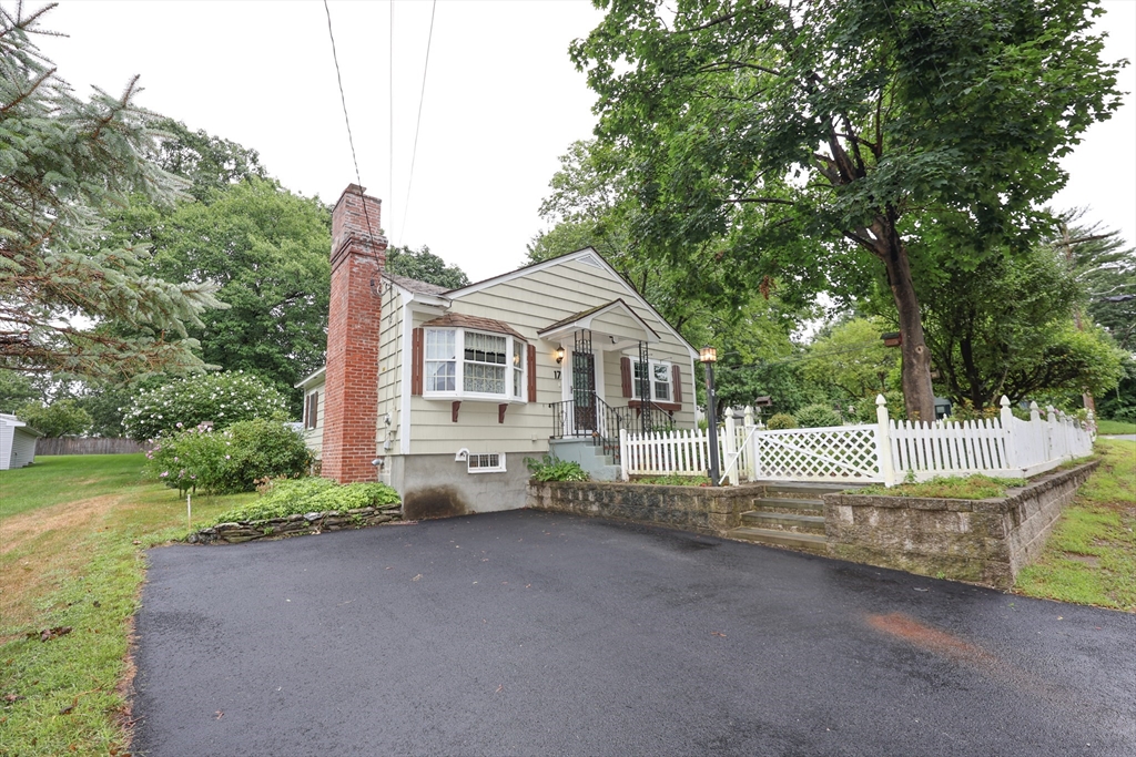 17 Poplar Road Westford, MA 01886 - Photo 1 of 39 Gallery Image 1