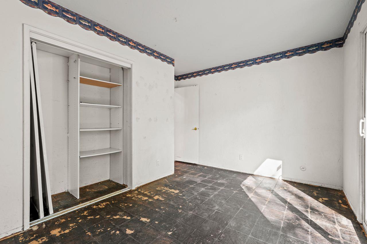 3331 Taylor Road Loomis, CA 95650 - Photo 19 of 97 a bedroom with a bed and a window