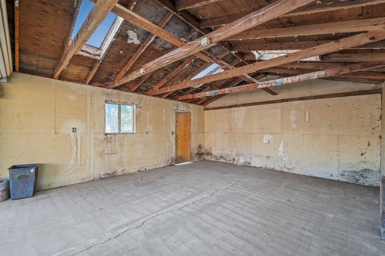 3331 Taylor Road Loomis, CA 95650 - Photo 36 of 97 a view of an empty room