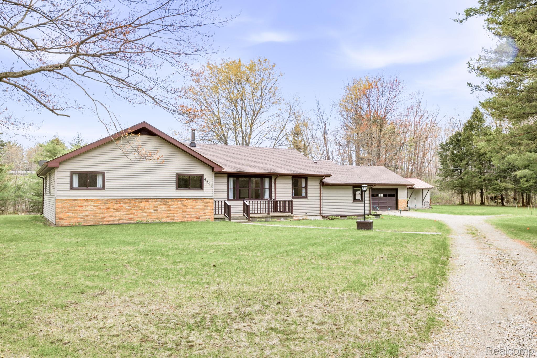 4602 Howard Road Smiths Creek, MI 48074 - Photo 37 of 38 4602 Howard Rd (38).jpg