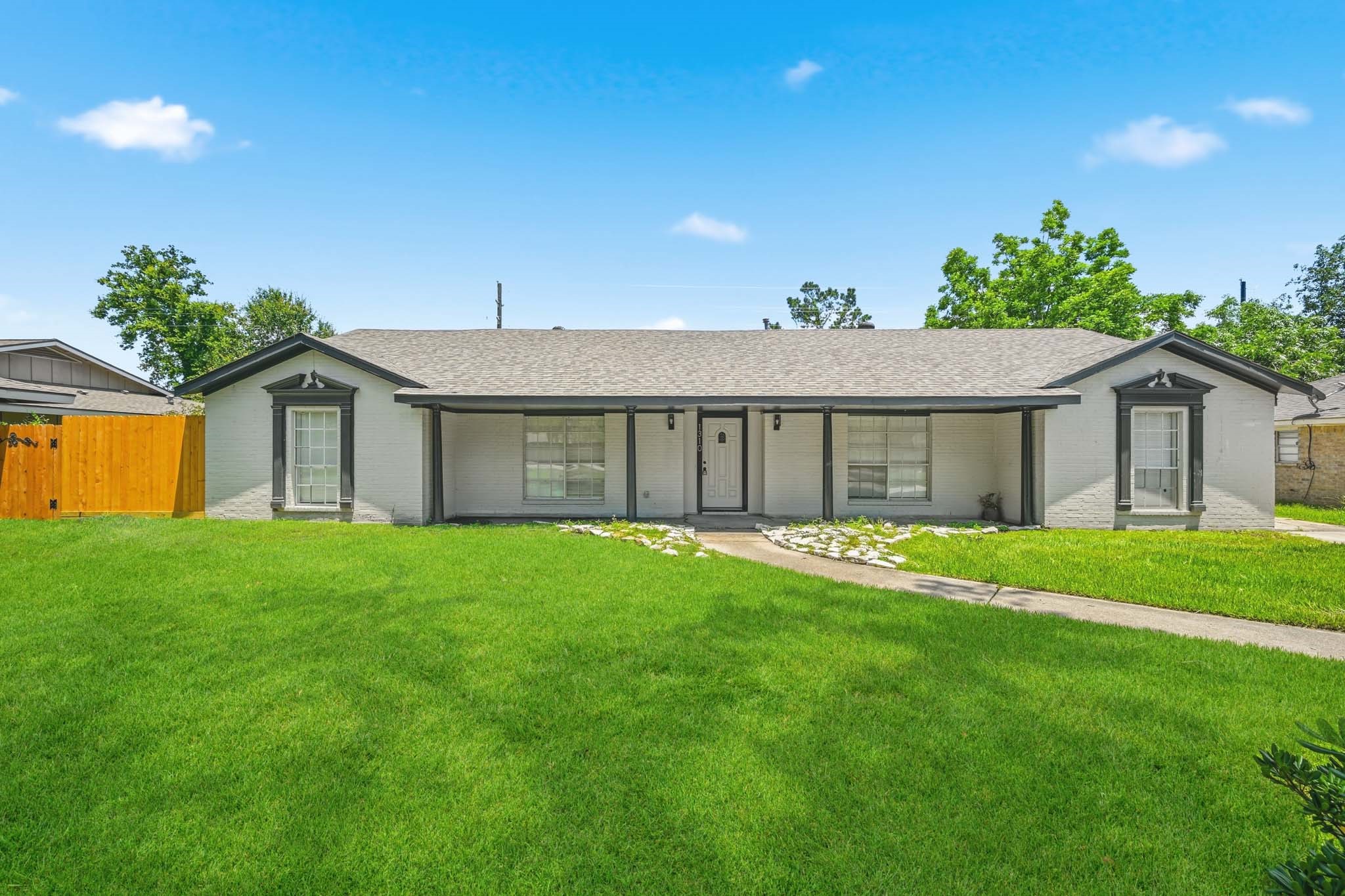 1310 Burning Tree Road Houston, TX 77339 - Photo 3 of 32