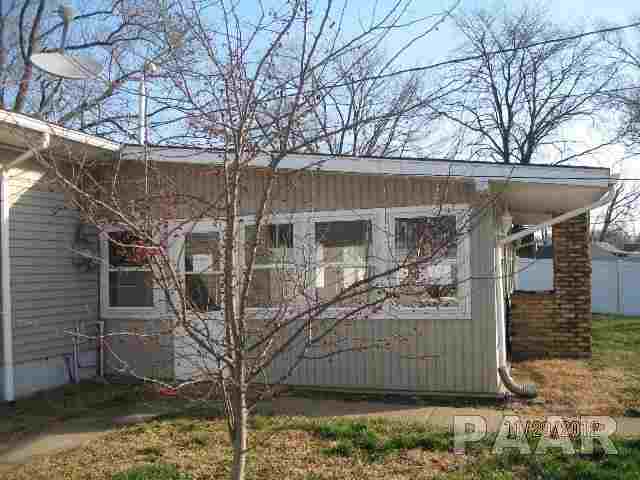 5602 East Captain Road Chillicothe, IL 61523 - Photo 5 of 6 Gallery Image 5
