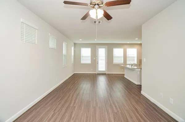 $2,550 | 9821 Prairie Garden Lane, Houston, TX 77080