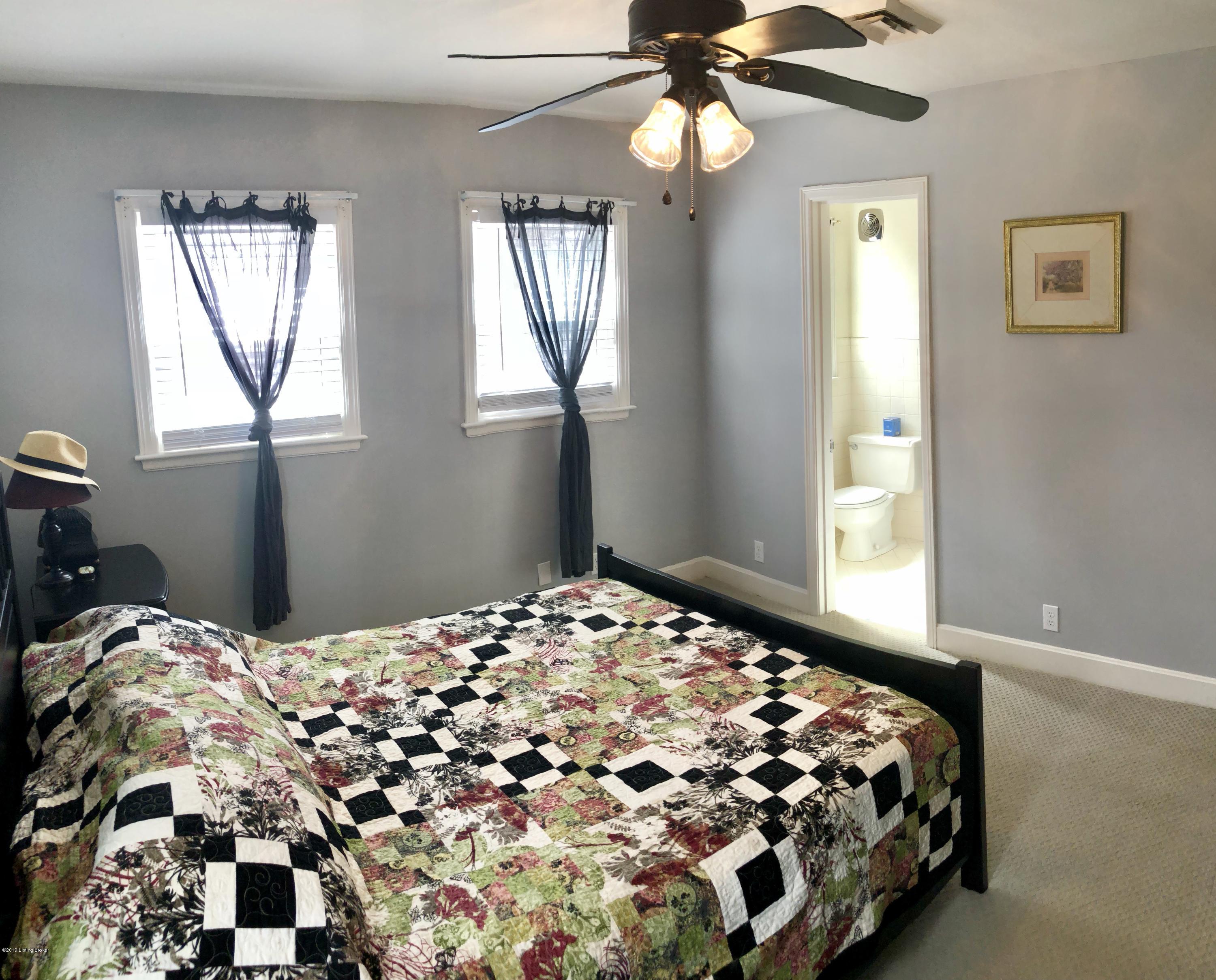 213 Tyne Road Louisville, KY 40207 - Photo 28 of 32 IMG_3745