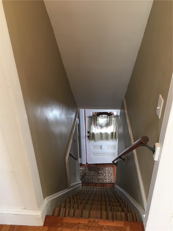 124 Beach Road Bristol, RI 02809 - Photo 14 of 20