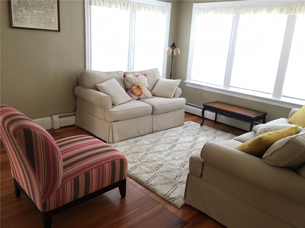 124 Beach Road Bristol, RI 02809 - Photo 4 of 20