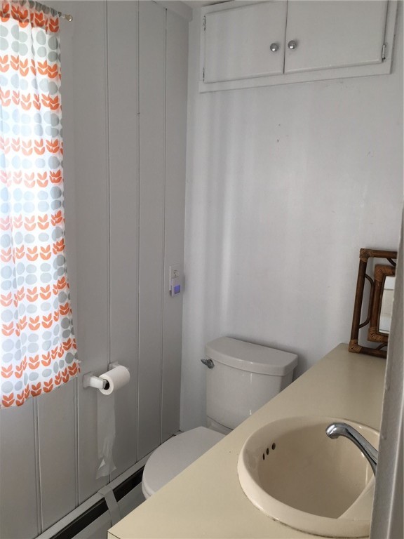 124 Beach Road Bristol, RI 02809 - Photo 8 of 20