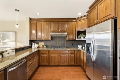 $899,000 | 8850 Redmond-Woodinville Road Northeast, Unit 301, Redmond, WA 98052