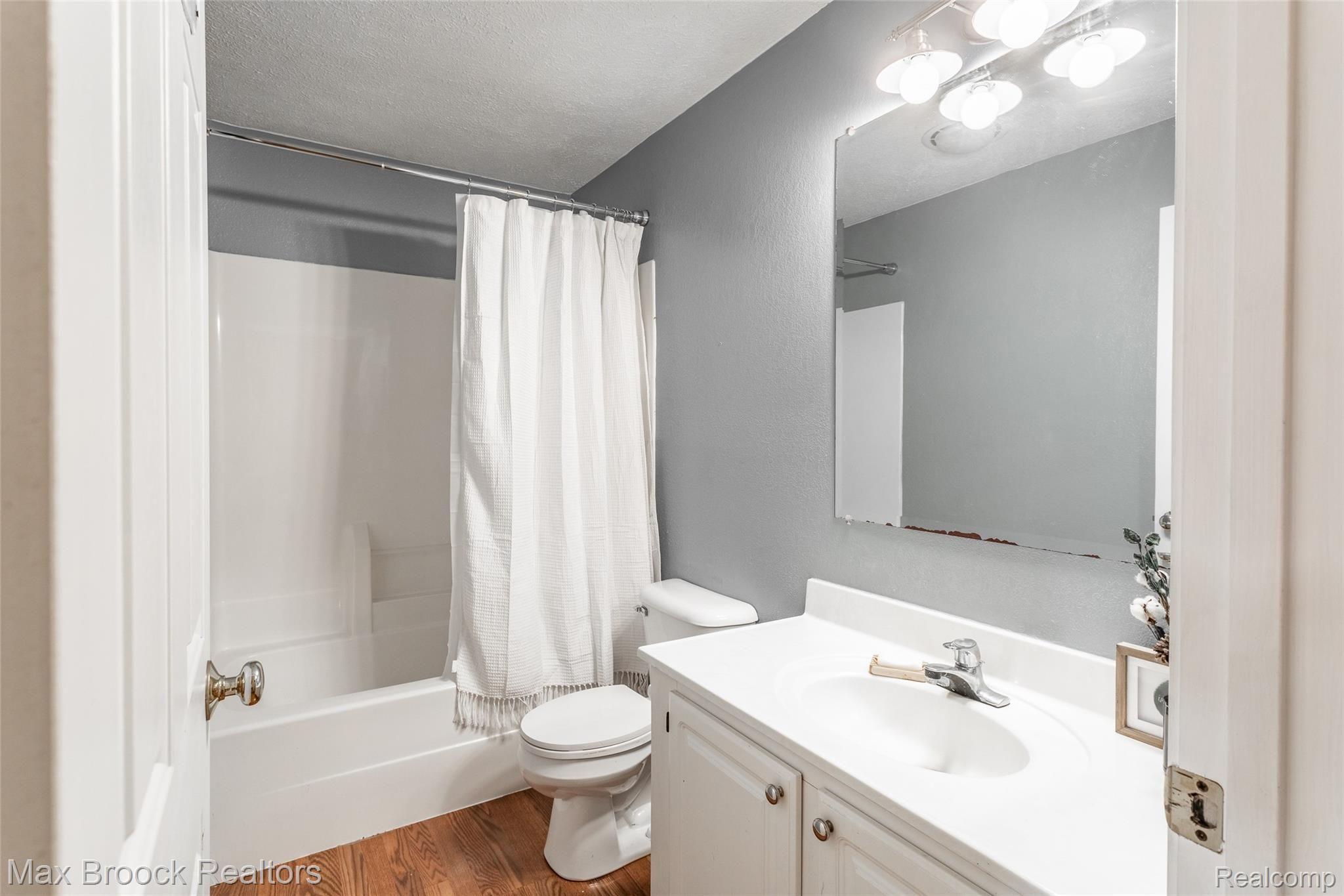5040 Granger Road Oxford, MI 48371 - Photo 17 of 65 Granger St-16.jpg