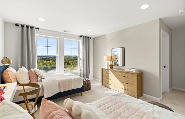 $775,870 | 34 East Pt Drive, Unit 3, East Providence, RI 02916