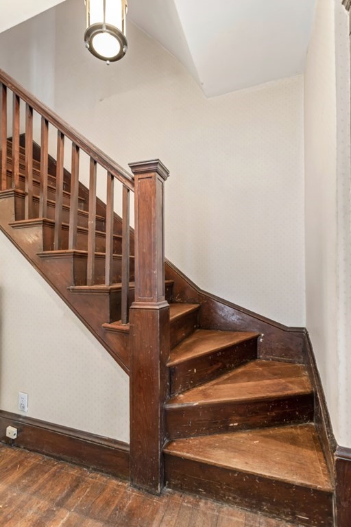 78 Ashcroft Road Medford, MA 02155 - Photo 19 of 34 a view of staircase