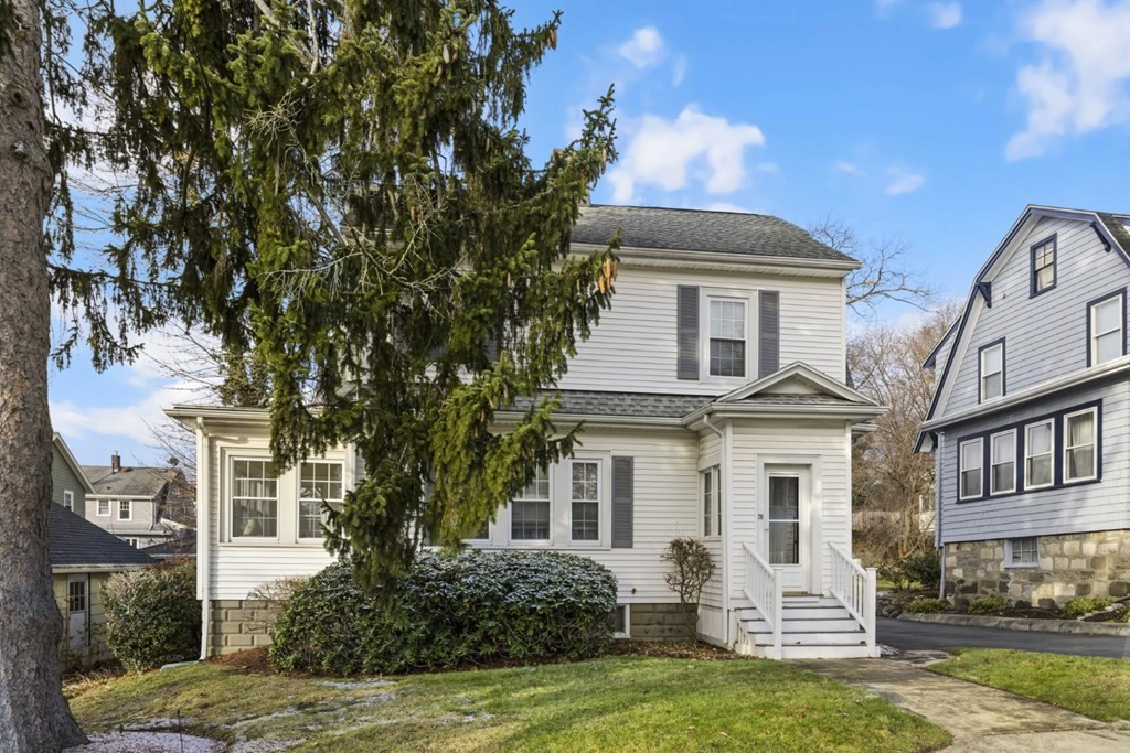 78 Ashcroft Road Medford, MA 02155 - Photo 2 of 34 a front view of a house with garden