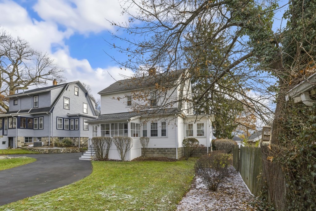 78 Ashcroft Road Medford, MA 02155 - Photo 33 of 34 a view of a yard in front of house