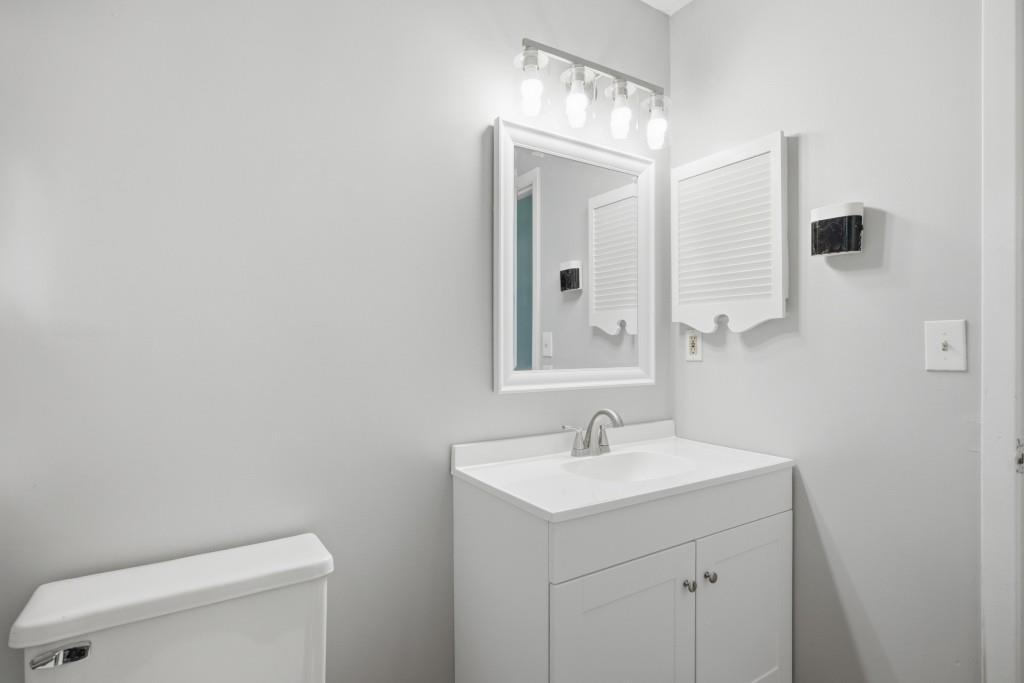 11240 Rotherick Drive Alpharetta, GA 30022 - Photo 12 of 26