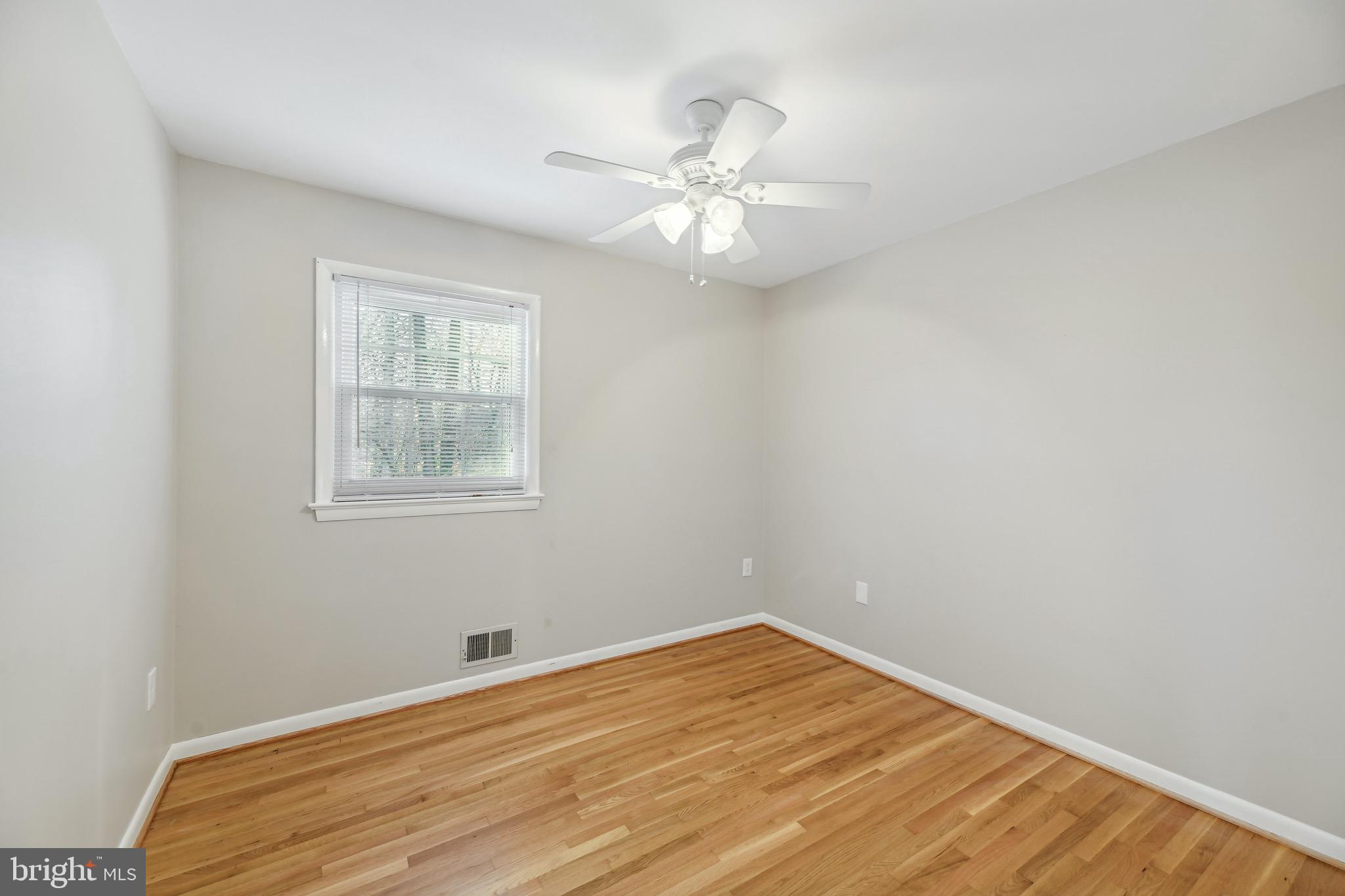 6010 Greeley Boulevard Springfield, VA 22152 - Photo 41 of 60 Third bedroom