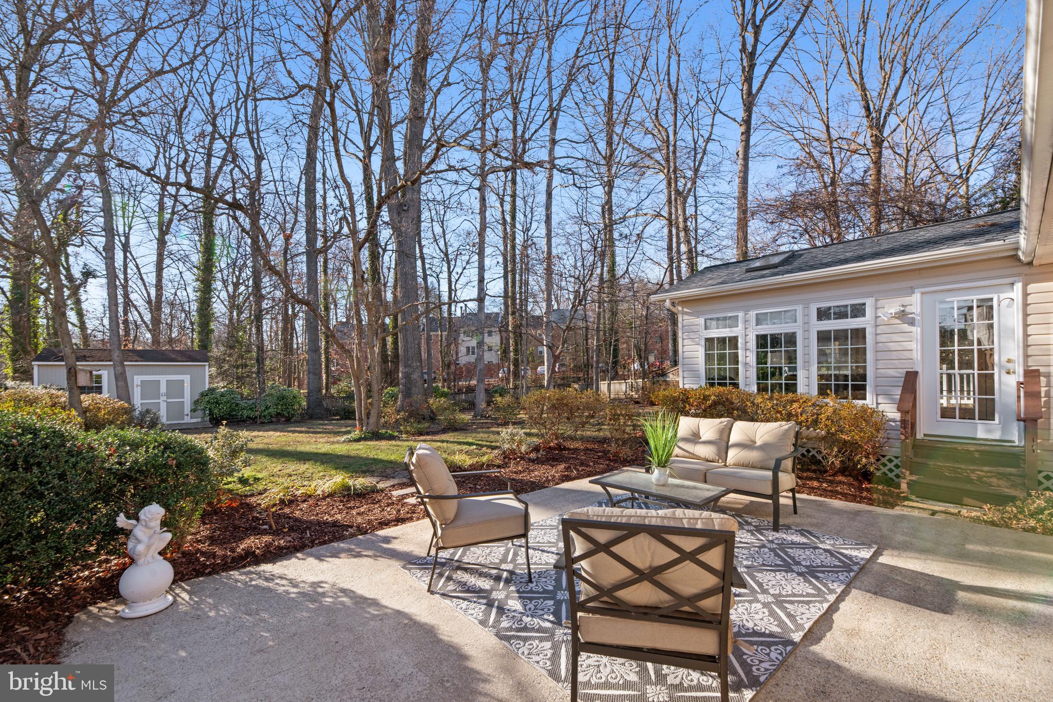 6010 Greeley Boulevard Springfield, VA 22152 - Photo 5 of 60 Gallery Image 5