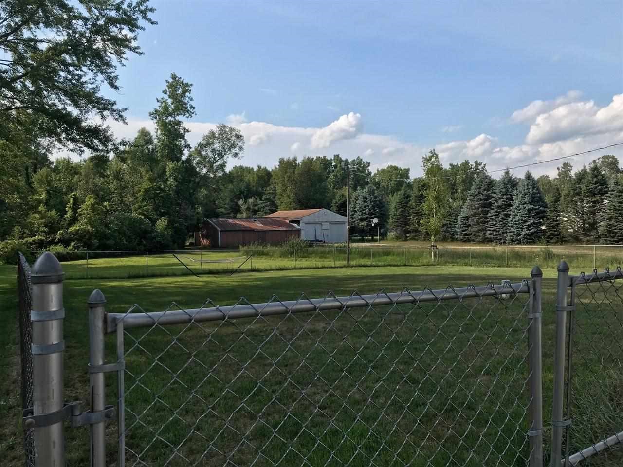 14187 Tuscola Road Clio, MI 48420 - Photo 13 of 37 21487493-12.JPG