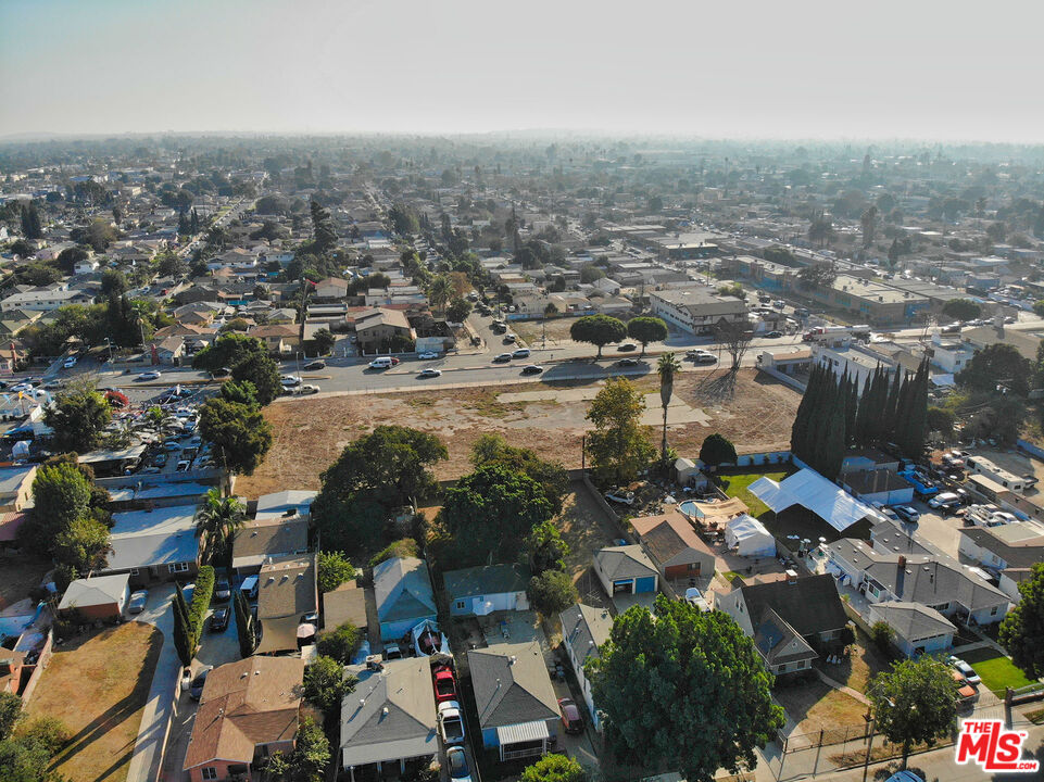 1005 Rosecrans Avenue Compton, CA 90221 - Photo 13 of 15 an aerial view of multiple house