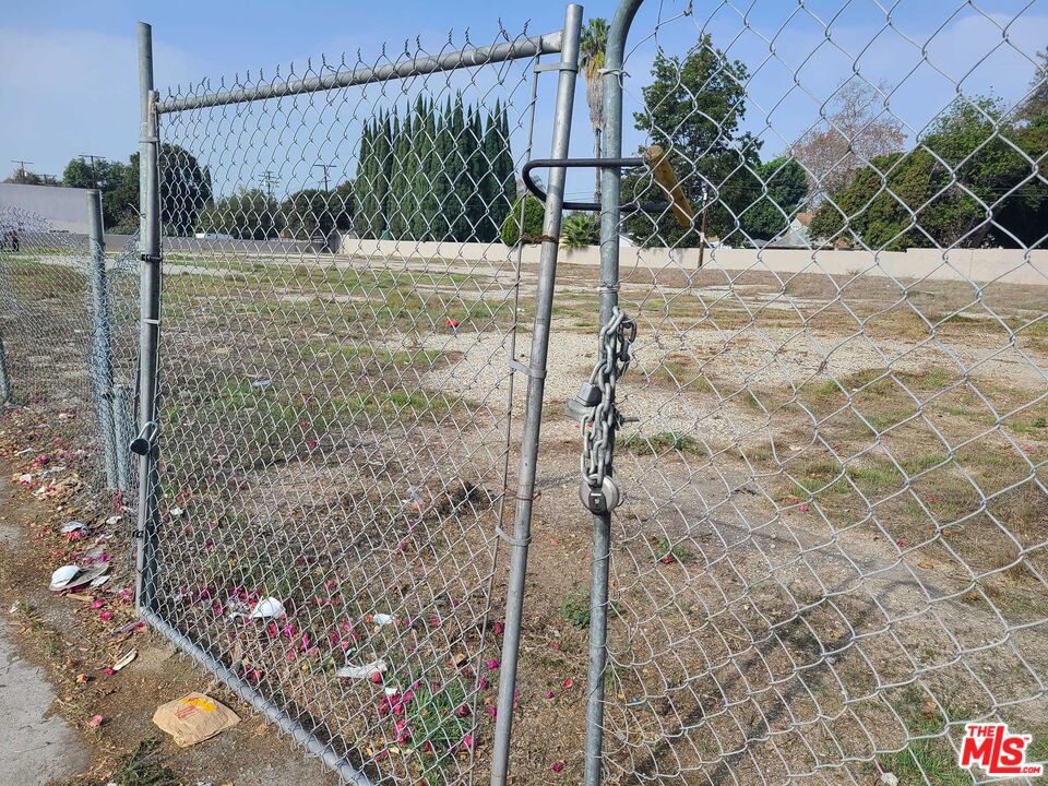 1005 Rosecrans Avenue Compton, CA 90221 - Photo 9 of 15