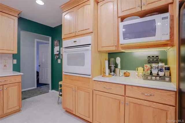 $589,000 | 13 Edna Drive, Hyde Park, NY 12538