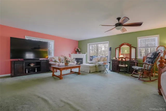 $589,000 | 13 Edna Drive, Hyde Park, NY 12538