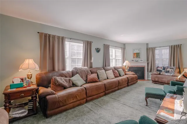 $589,000 | 13 Edna Drive, Hyde Park, NY 12538