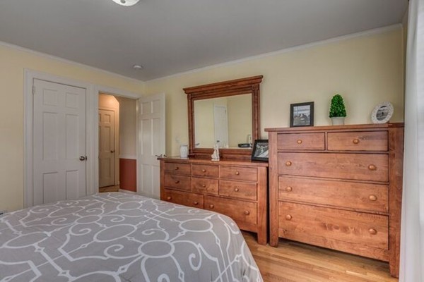 17 Fairview Road Stoneham, MA 02180 - Photo 17 of 29 Gallery Image 17