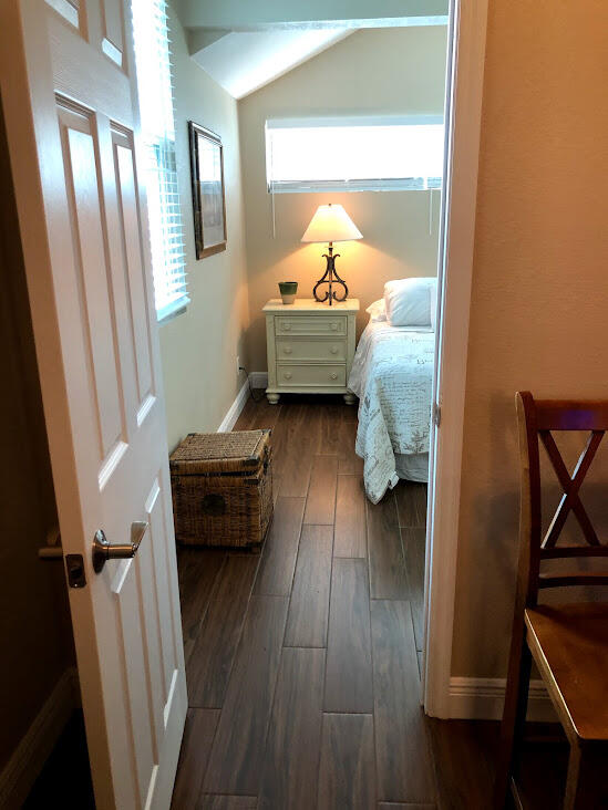 519 Pameto Road Nokomis, FL 34275 - Photo 8 of 22 NOKOMIS GUESS BED