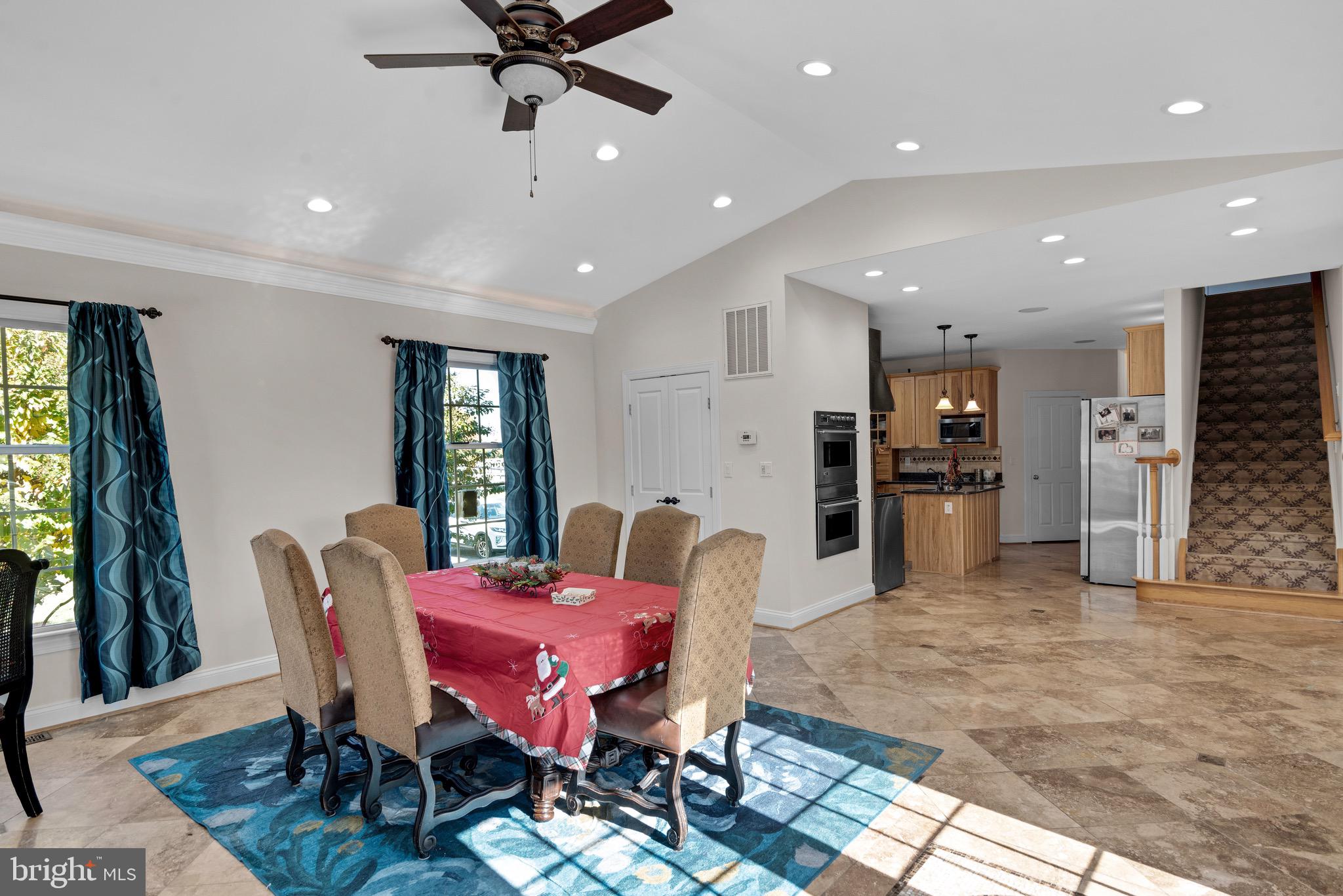 6936 Hickory Ridge Road Spotsylvania, VA 22551 - Photo 15 of 52 Florida room w/Gas Fireplace