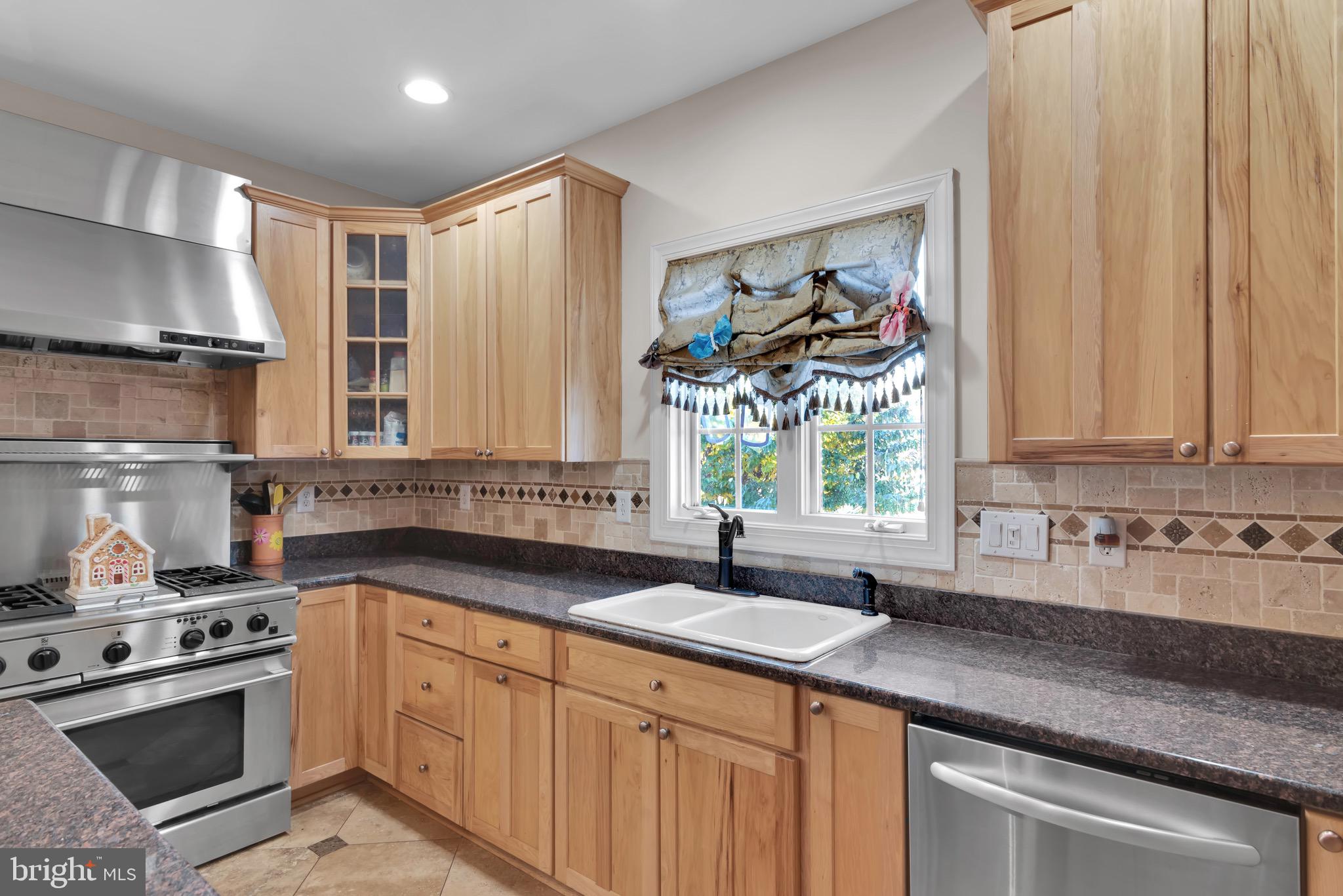 6936 Hickory Ridge Road Spotsylvania, VA 22551 - Photo 20 of 52 Kitchen