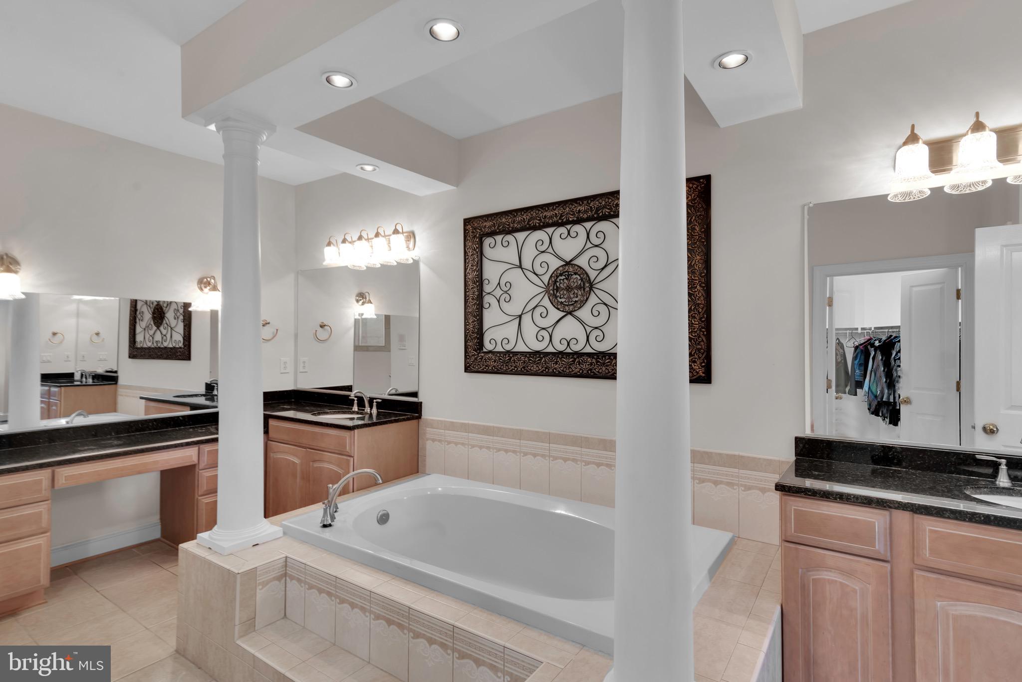6936 Hickory Ridge Road Spotsylvania, VA 22551 - Photo 25 of 52 Master bathroom