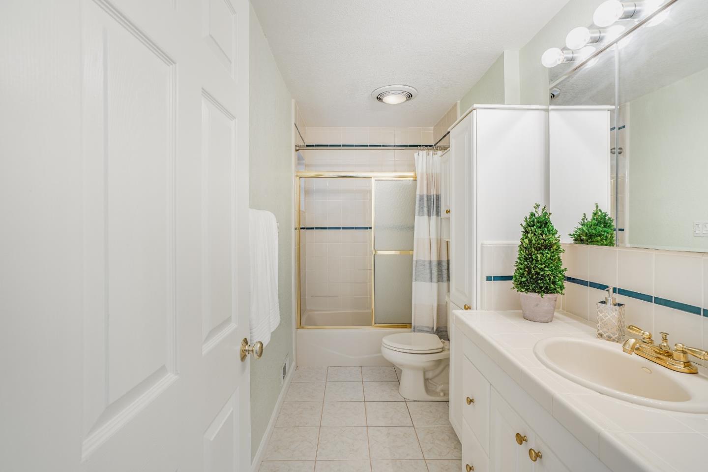 810 East Homestead Road Sunnyvale, CA 94087 - Photo 13 of 24 Gallery Image 13
