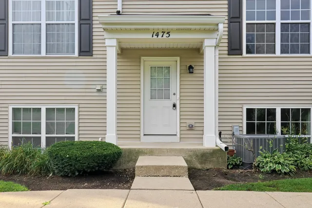 $224,000 | 1475 Sedgewood Court, Round Lake, IL 60073