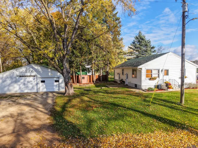 $295,000 | 115 West Center Street, Oronoco, MN 55960