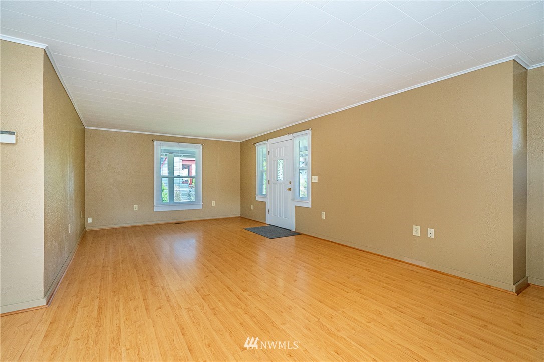 362 Southwest Chehalis Avenue Chehalis, WA 98532 - Photo 8 of 29 Gallery Image 8