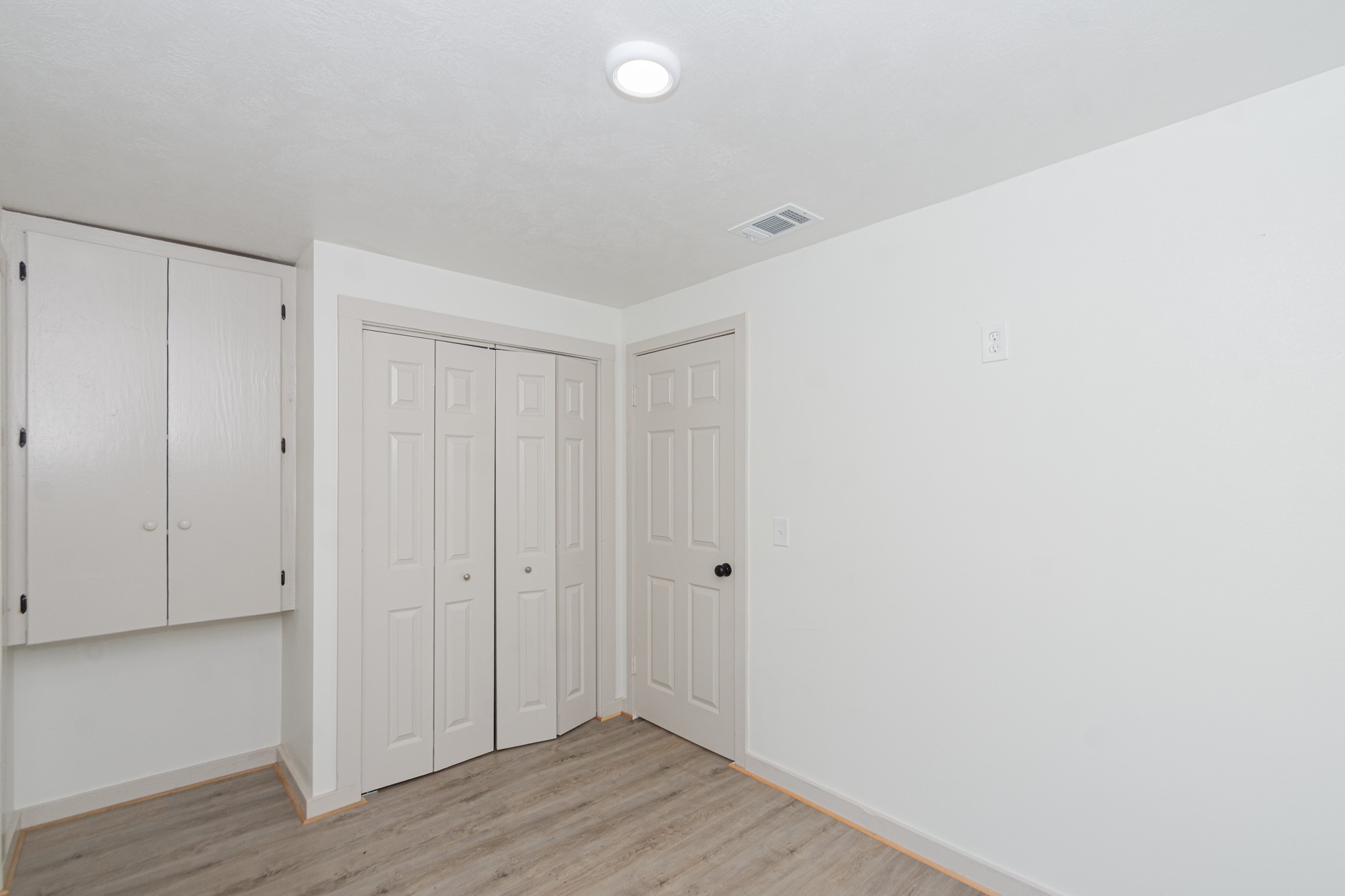 108 Lostracco Street Angleton, TX 77515 - Photo 12 of 26