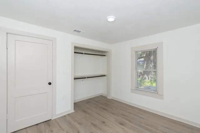 $1,400 | 108 Lostracco Street, Angleton, TX 77515