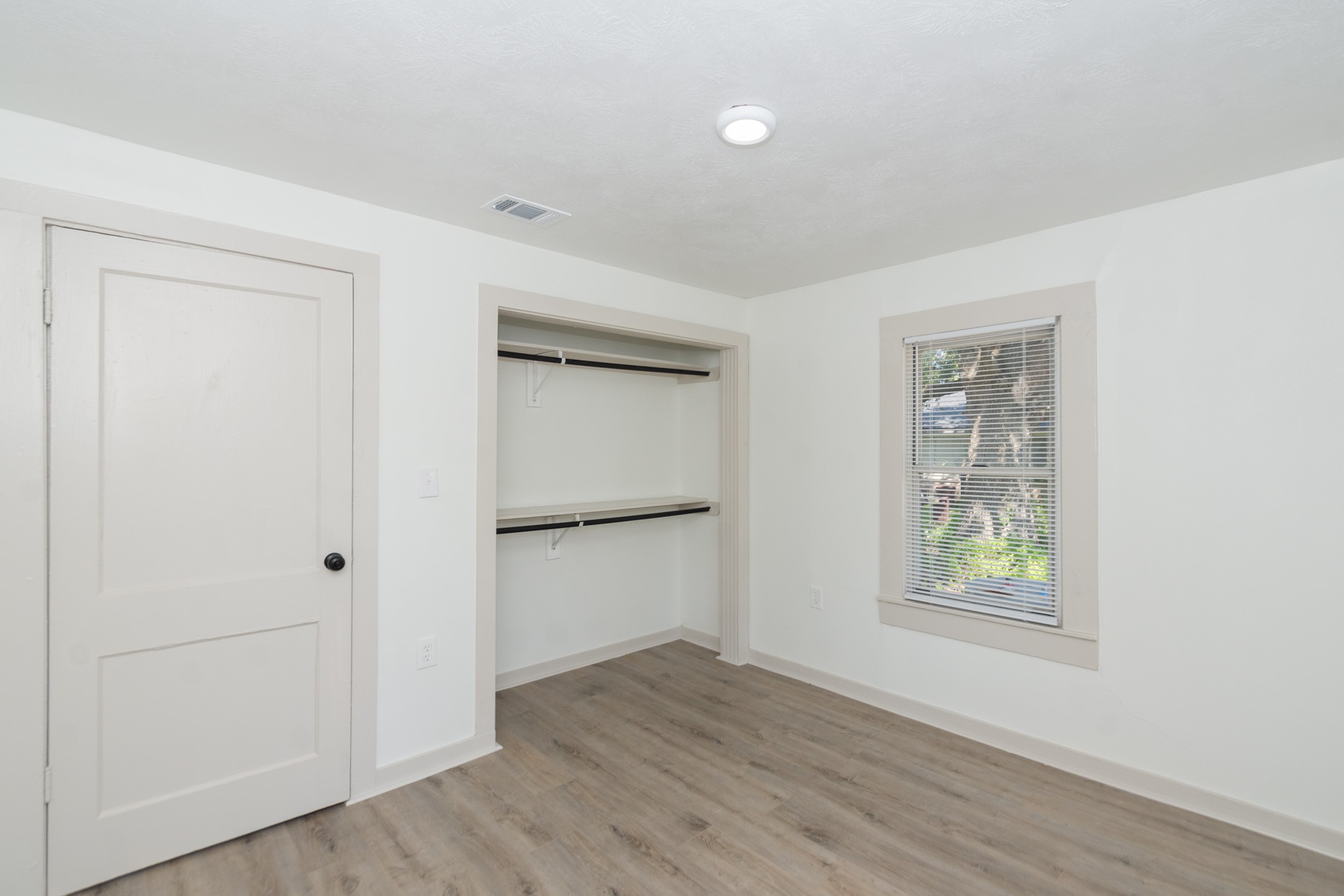 108 Lostracco Street Angleton, TX 77515 - Photo 15 of 26