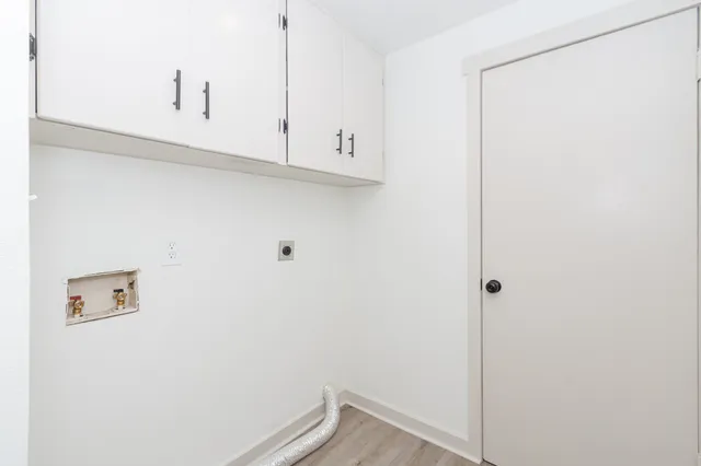 $1,400 | 108 Lostracco Street, Angleton, TX 77515