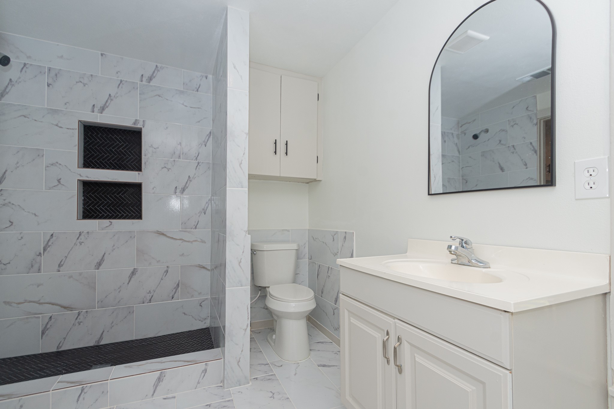 108 Lostracco Street Angleton, TX 77515 - Photo 22 of 26