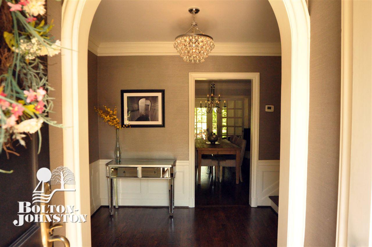 226 Moran Road Grosse Pointe, MI 48236 - Photo 5 of 72 50015266-4.JPG